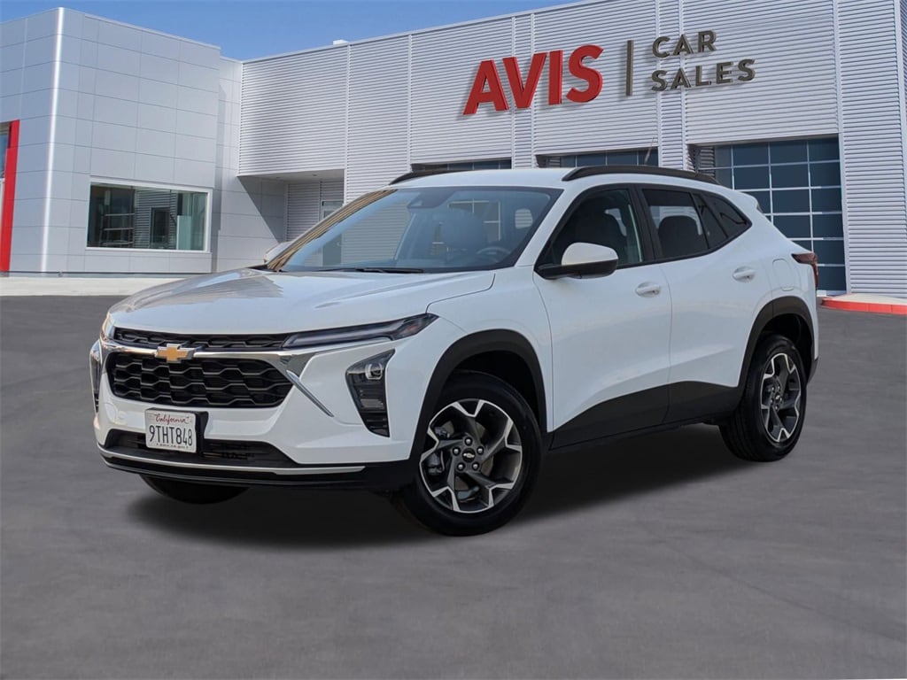 Thumbnail: 2025 Chevrolet Trax - 1