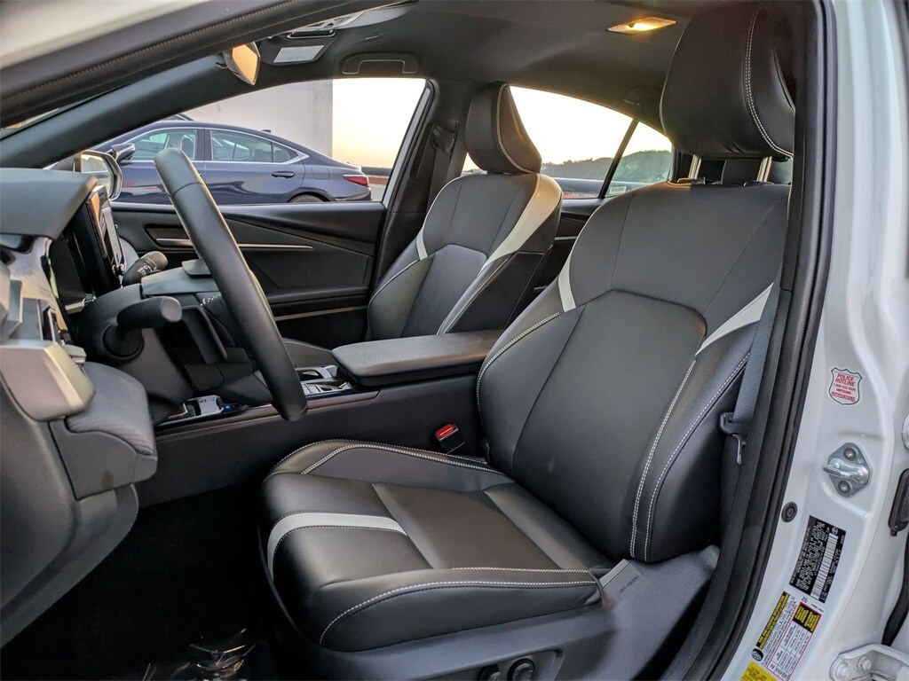 Thumbnail: 2025 Toyota Camry - 23