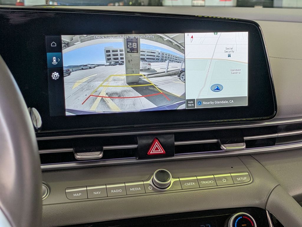 Thumbnail: 2025 Hyundai Elantra - 16