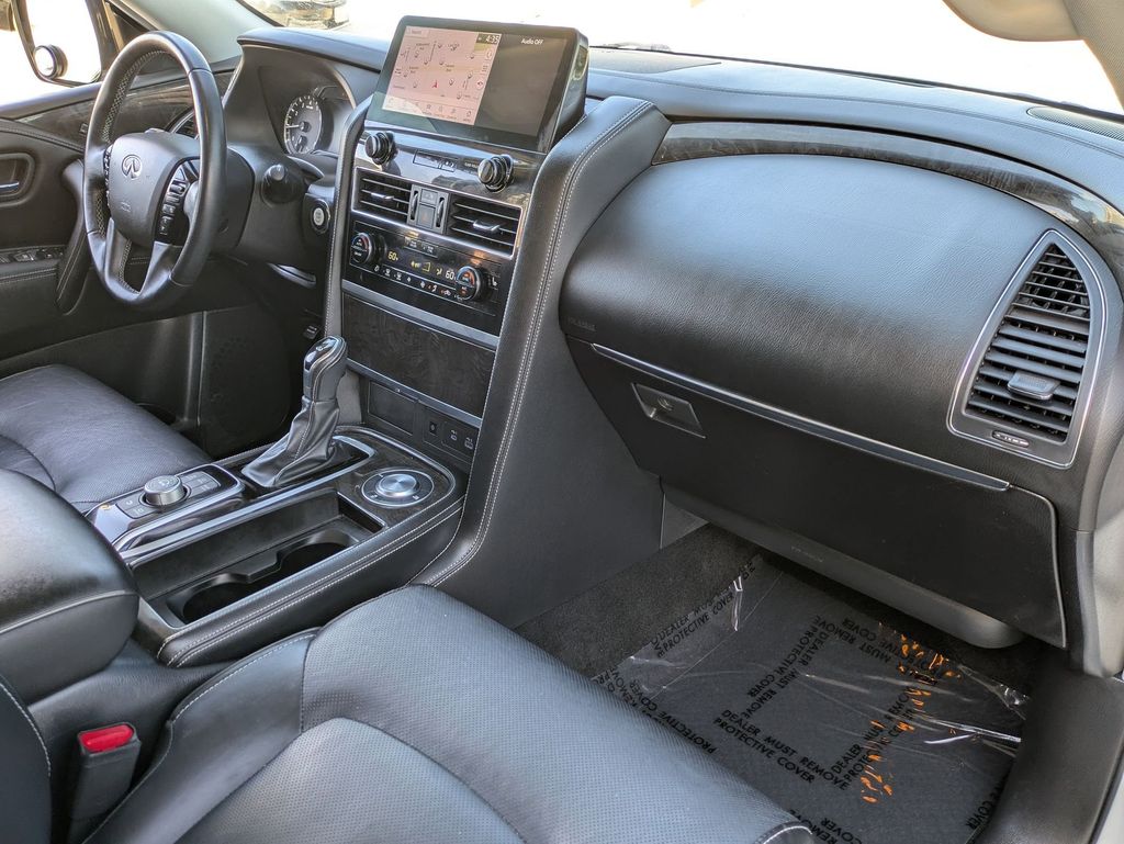 Thumbnail: 2024 INFINITI QX80 - 29