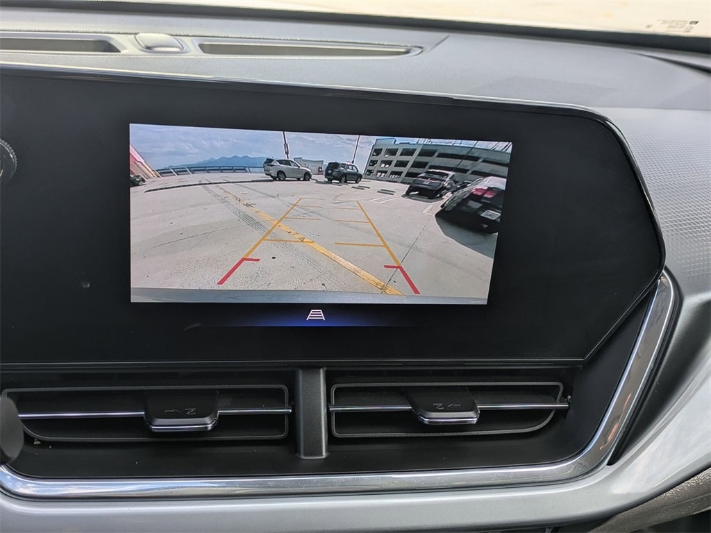 Thumbnail: 2025 Chevrolet Trax - 17