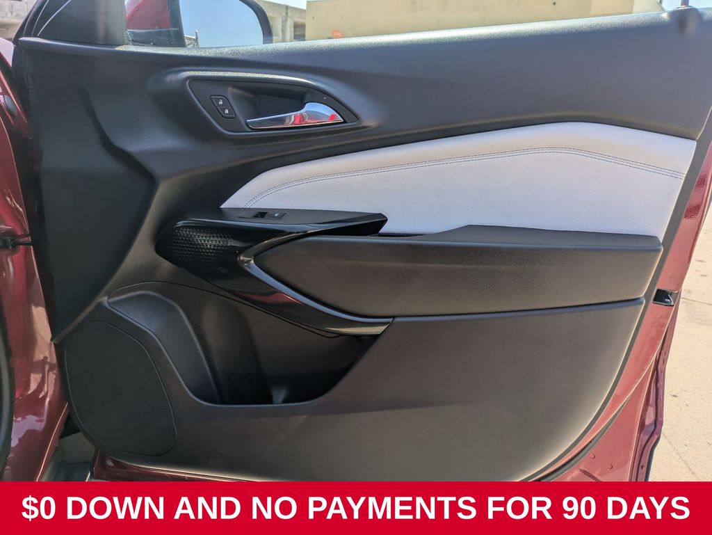 2025 Chevrolet Trax LT - Photo 15