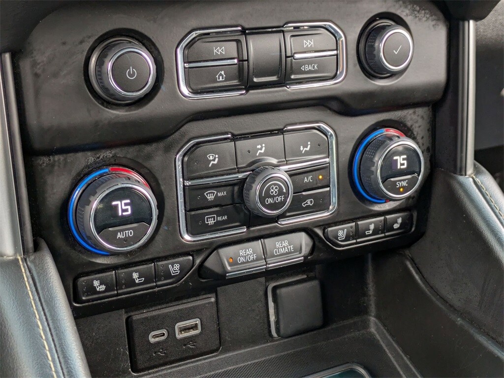 Thumbnail: 2023 Chevrolet Tahoe - 17