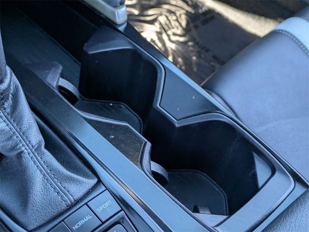 Thumbnail: 2025 Toyota Camry - 19