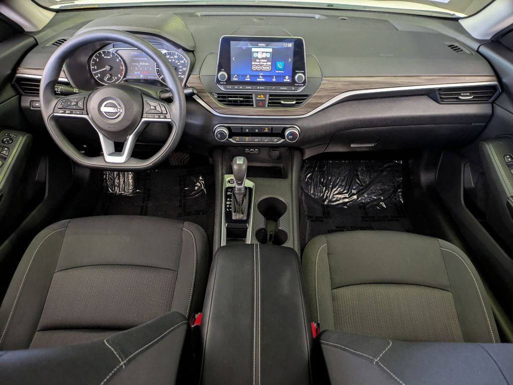 Thumbnail: 2025 Nissan Altima - 25