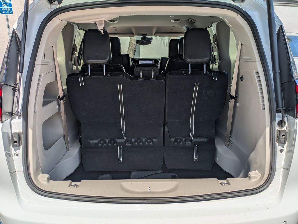 Thumbnail: 2024 Chrysler Pacifica - 26