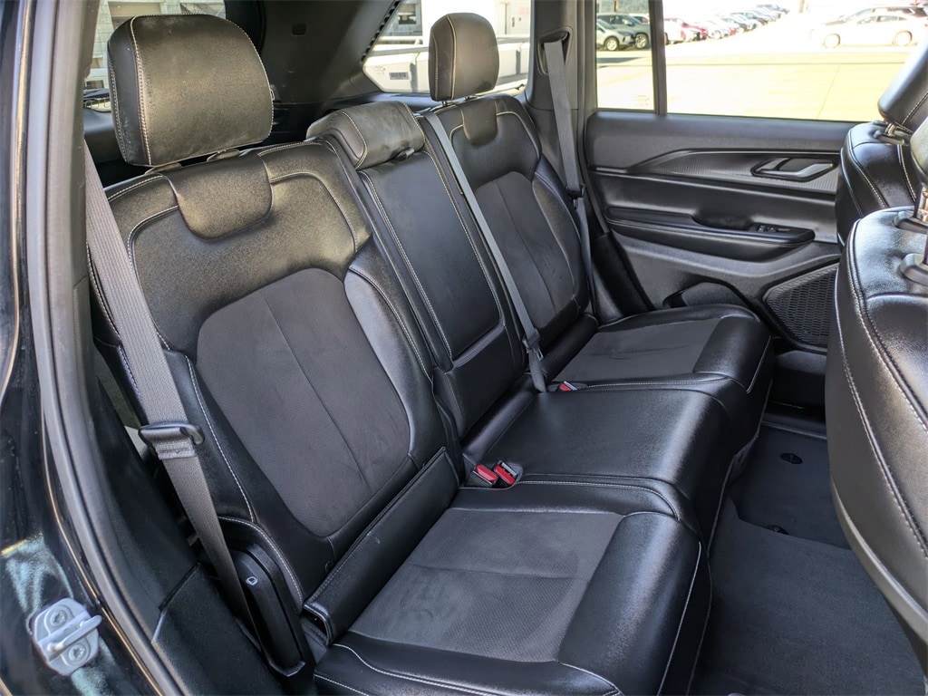 Thumbnail: 2023 Jeep Grand Cherokee - 27