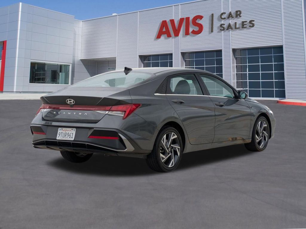 Thumbnail: 2025 Hyundai Elantra - 6