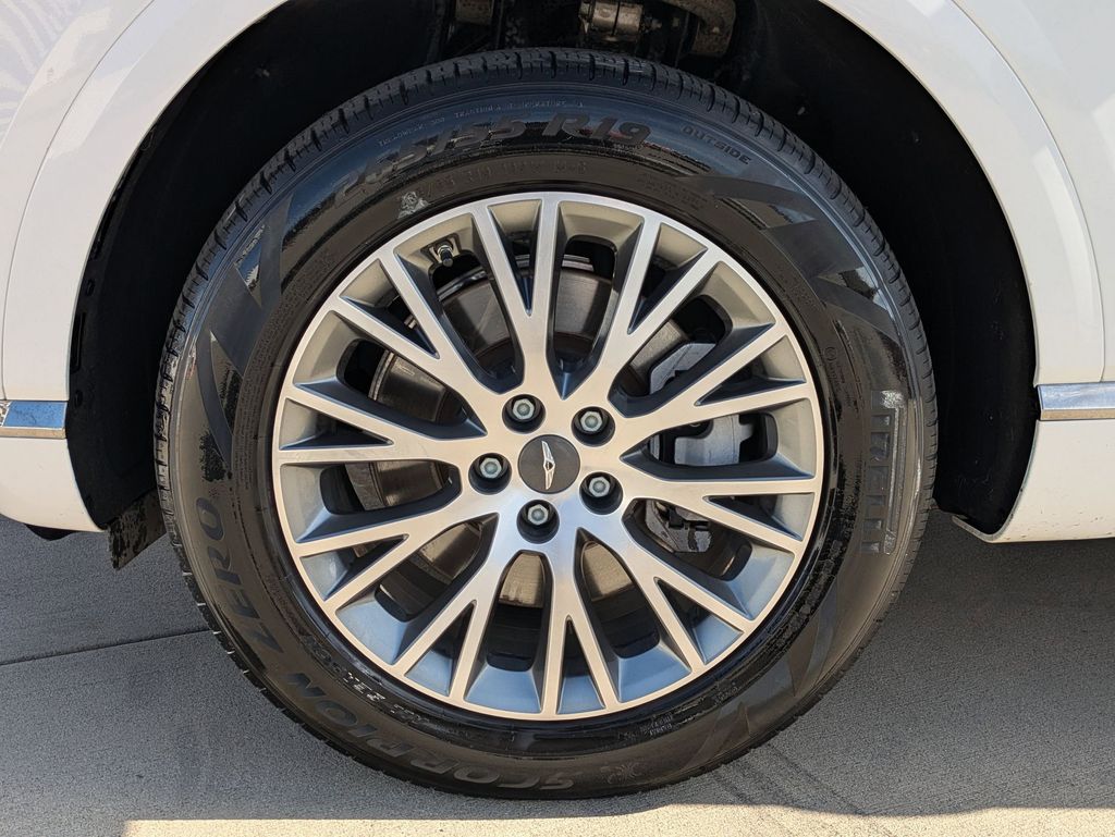 Thumbnail: 2024 Genesis GV80 - 31