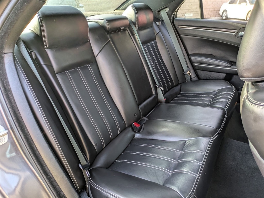 Thumbnail: 2023 Chrysler 300 - 27