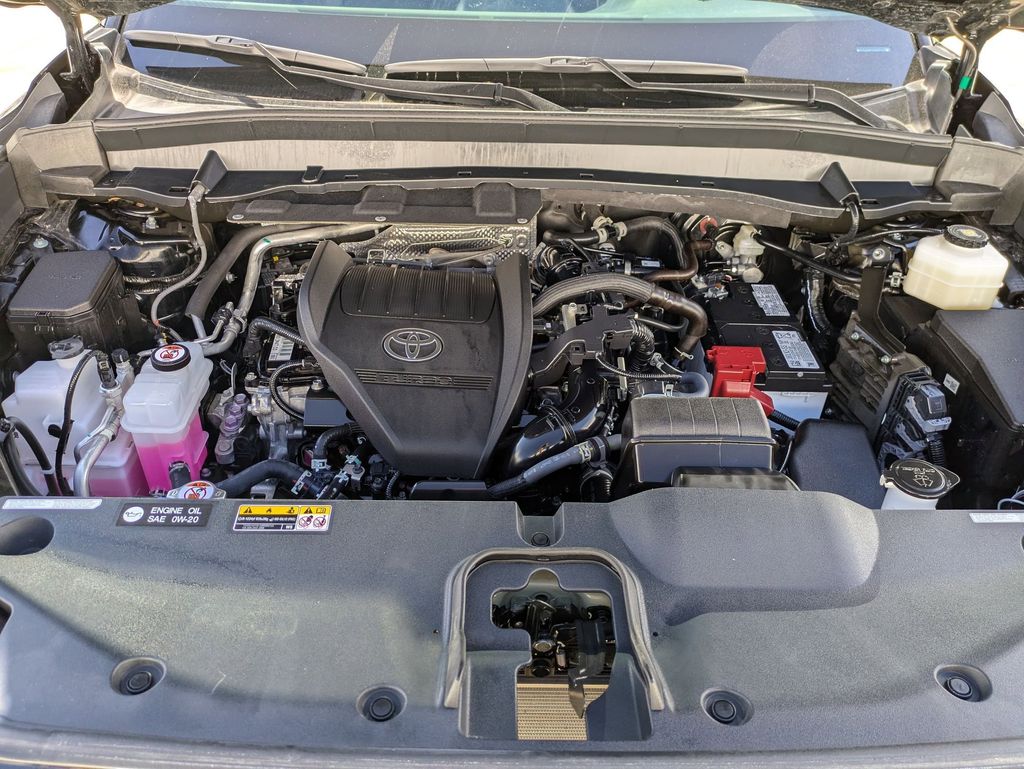 Thumbnail: 2025 Toyota Grand Highlander - 30