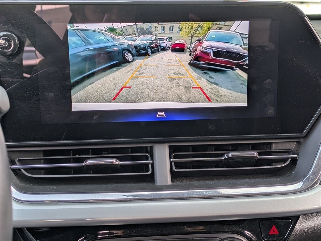 Thumbnail: 2025 Chevrolet Trax - 16