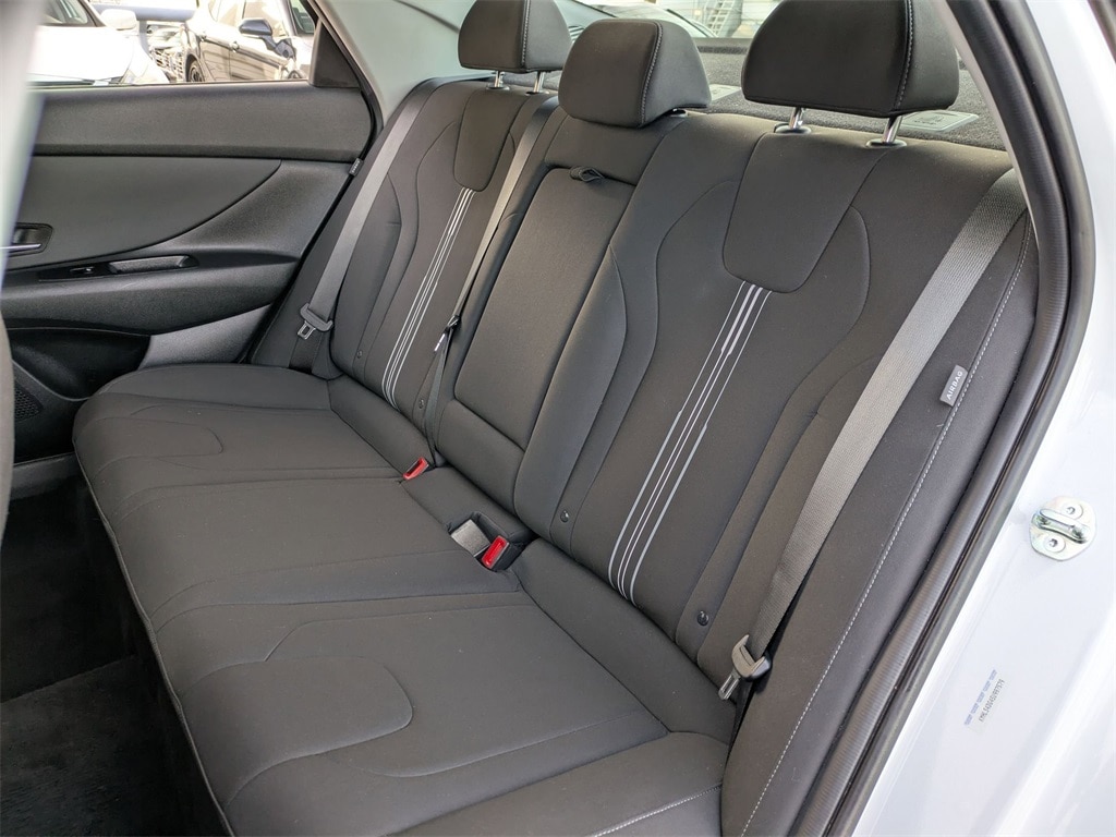 Thumbnail: 2025 Hyundai Elantra - 24