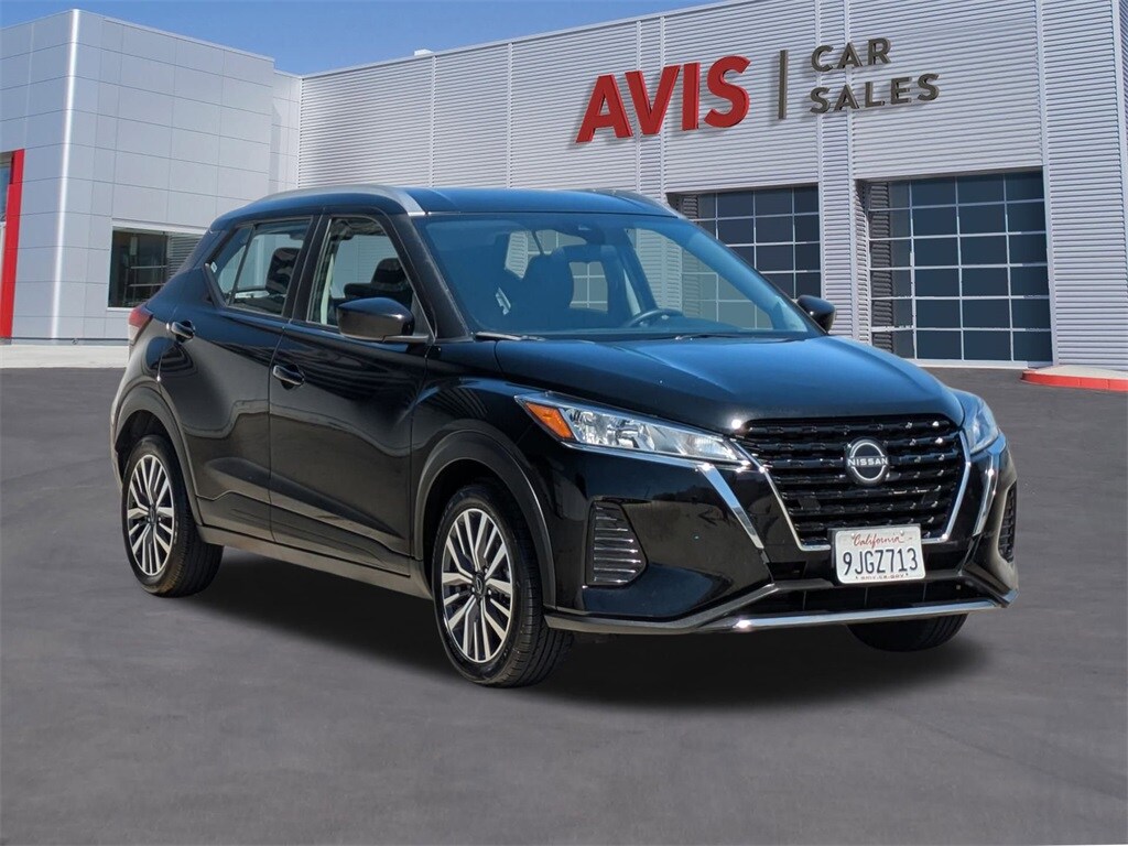 2024 Nissan Kicks SV photo 2
