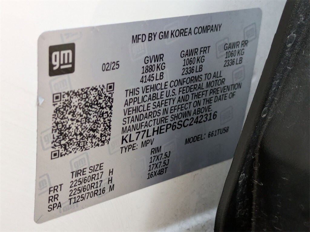 Thumbnail: 2025 Chevrolet Trax - 32