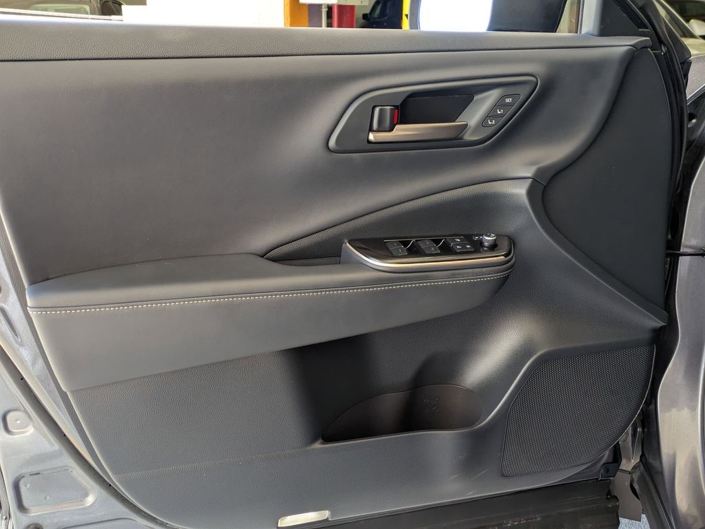 Thumbnail: 2024 Toyota Crown - 11