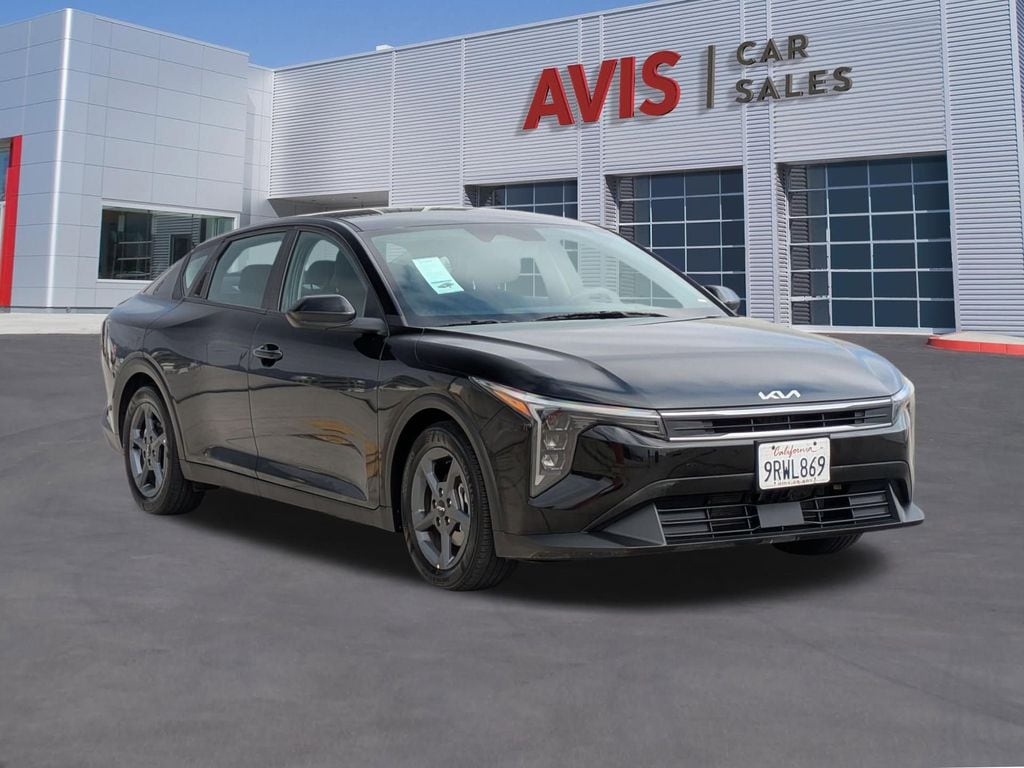 Thumbnail: 2025 Kia K4 - 3