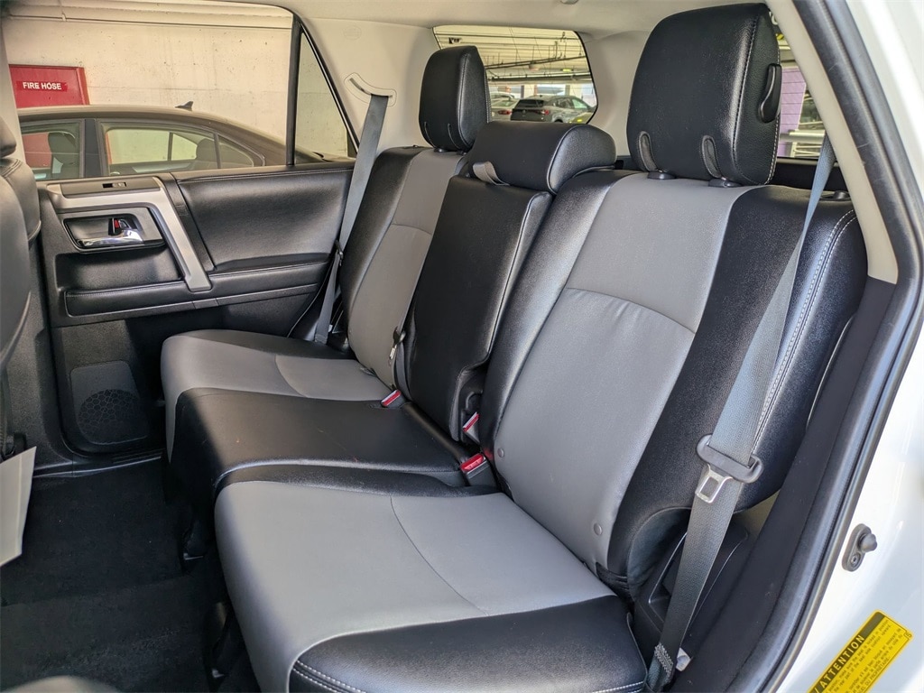 Thumbnail: 2024 Toyota 4Runner - 24