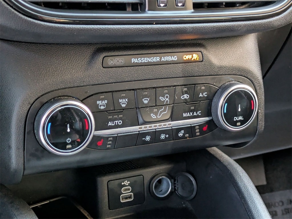 Thumbnail: 2024 Ford Escape - 17