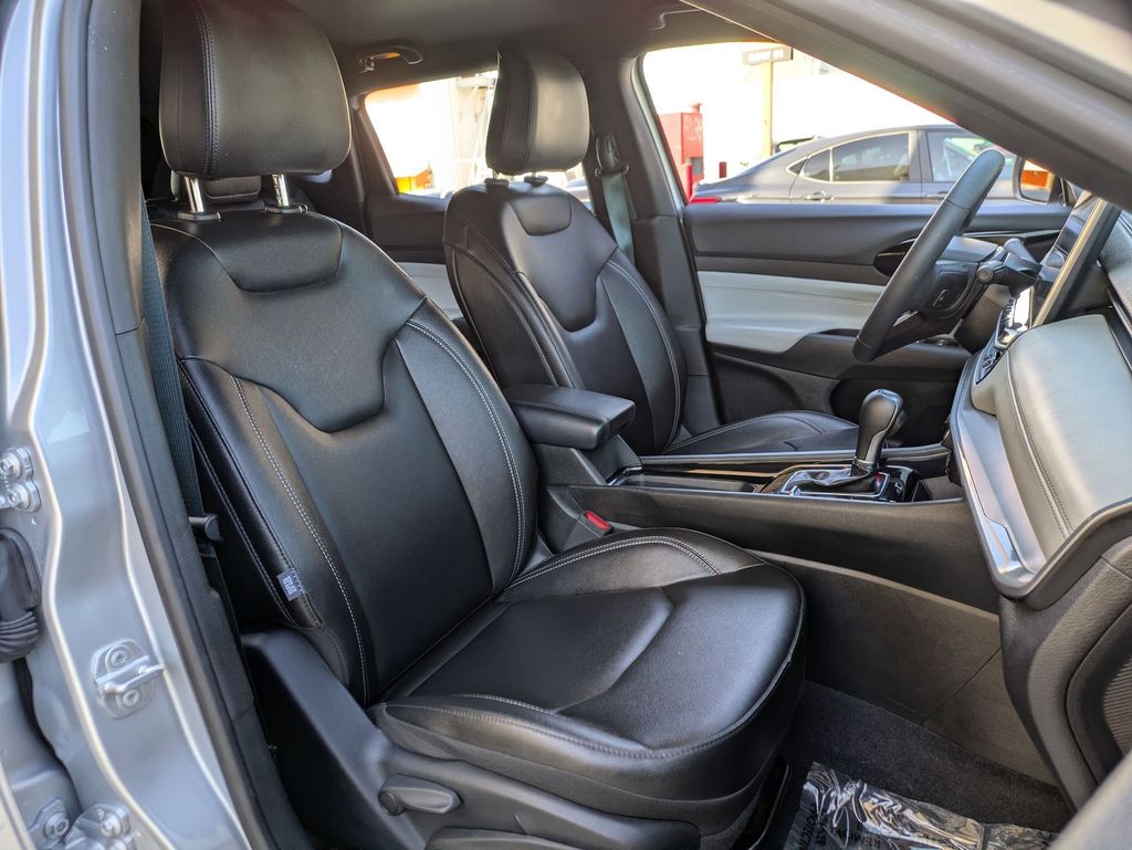 Thumbnail: 2025 Jeep Compass - 28