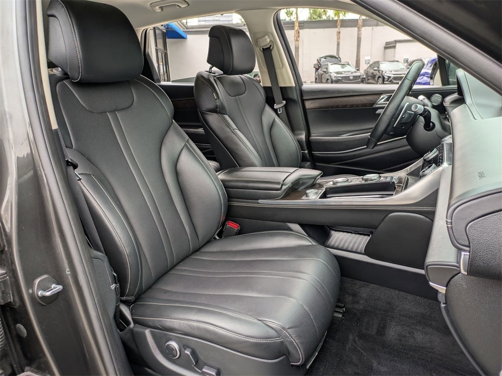 Thumbnail: 2024 Genesis GV80 - 28