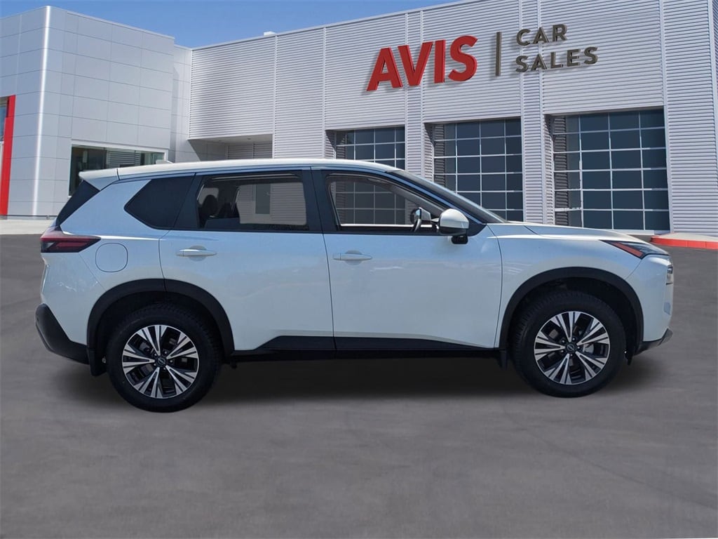 2023 Nissan Rogue SV 5