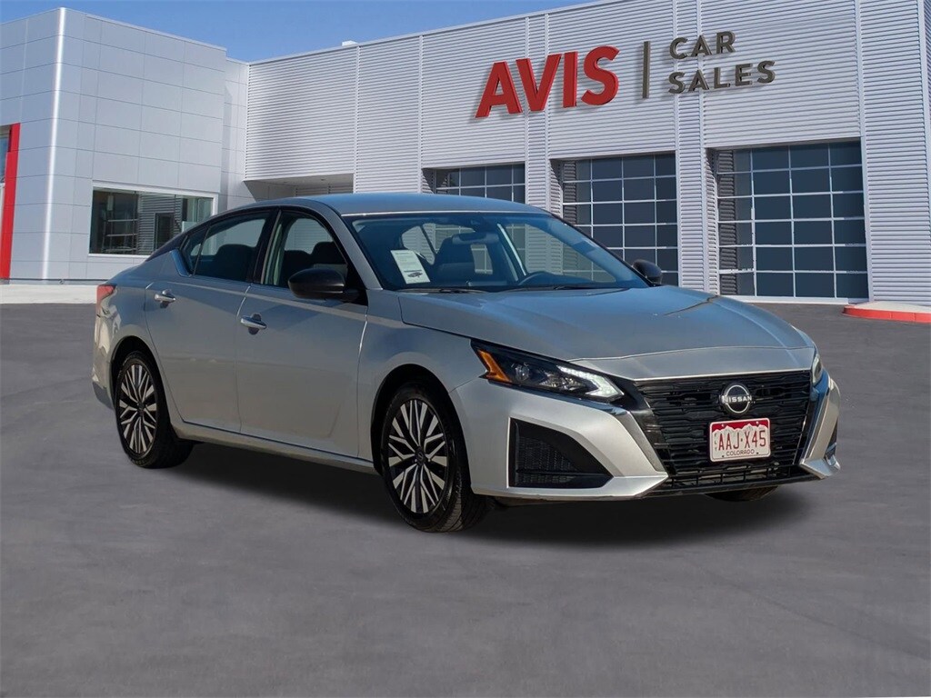 2024 Nissan Altima 2.5 SV photo 2
