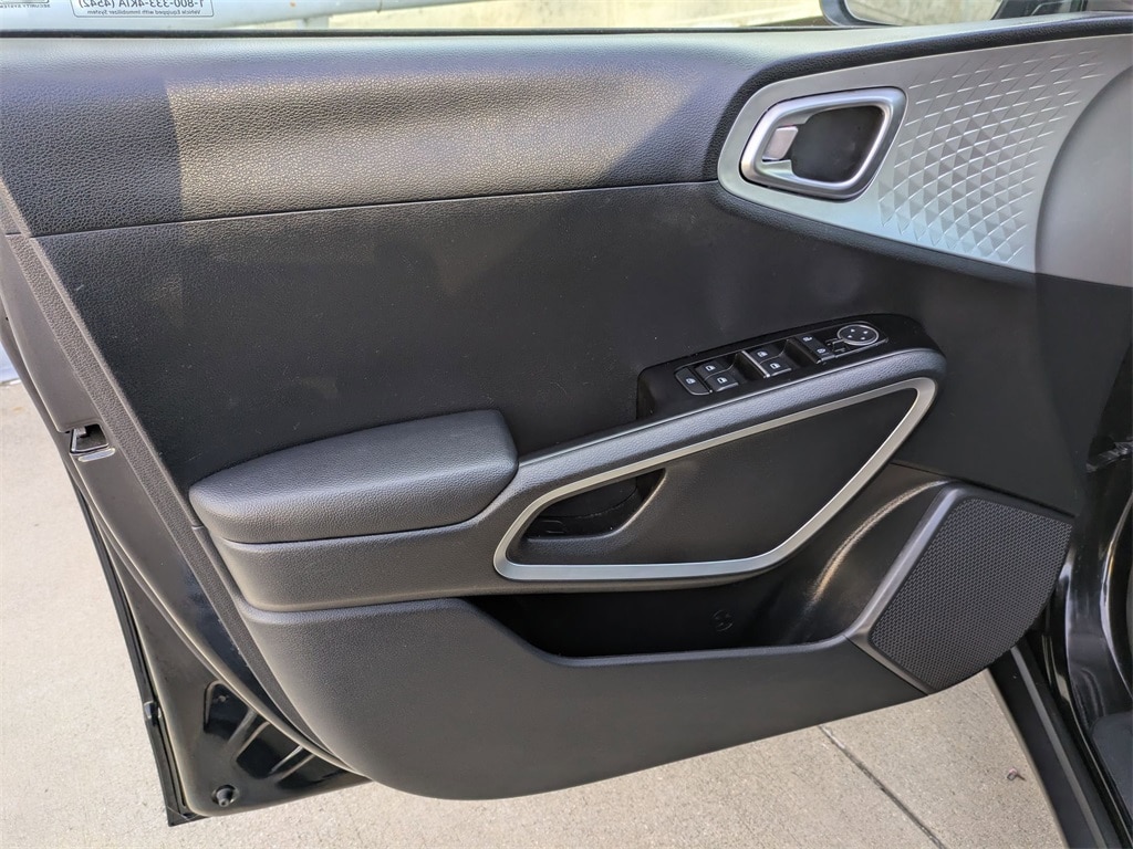 Thumbnail: 2024 Kia Soul - 11