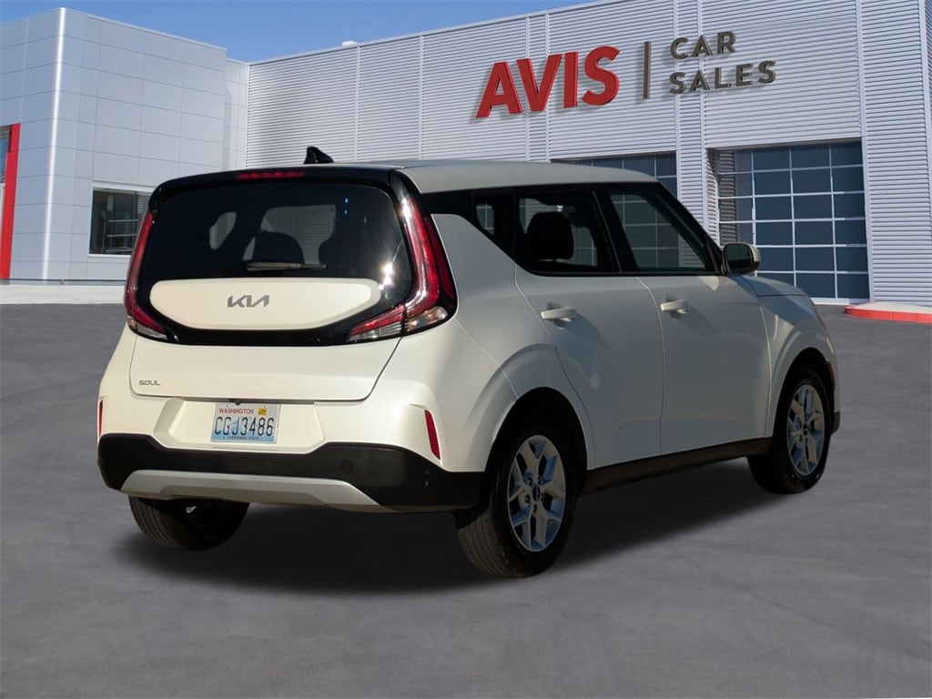 Thumbnail: 2023 Kia Soul - 6