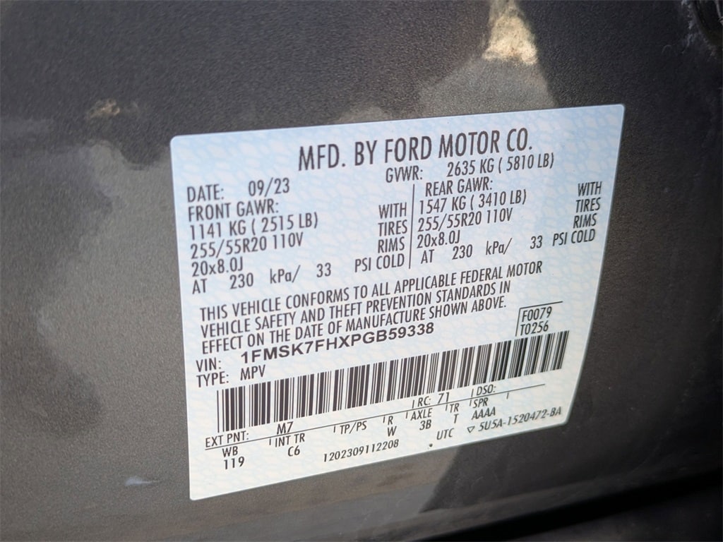 Thumbnail: 2023 Ford Explorer - 32