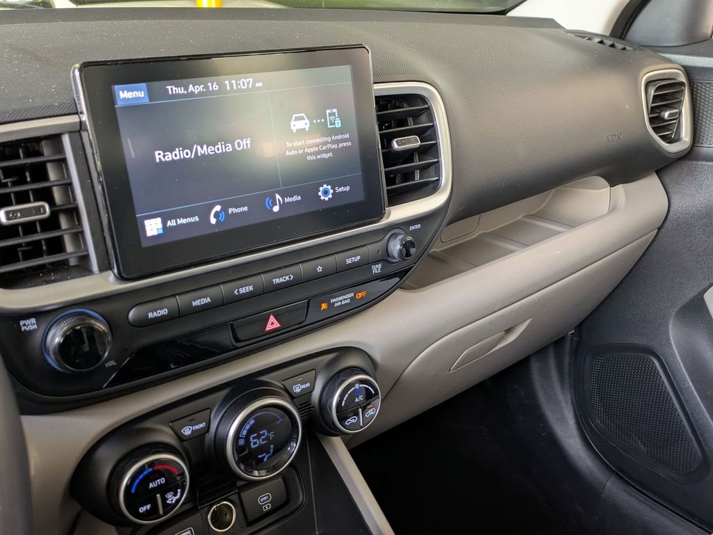 Thumbnail: 2025 Hyundai Venue - 15