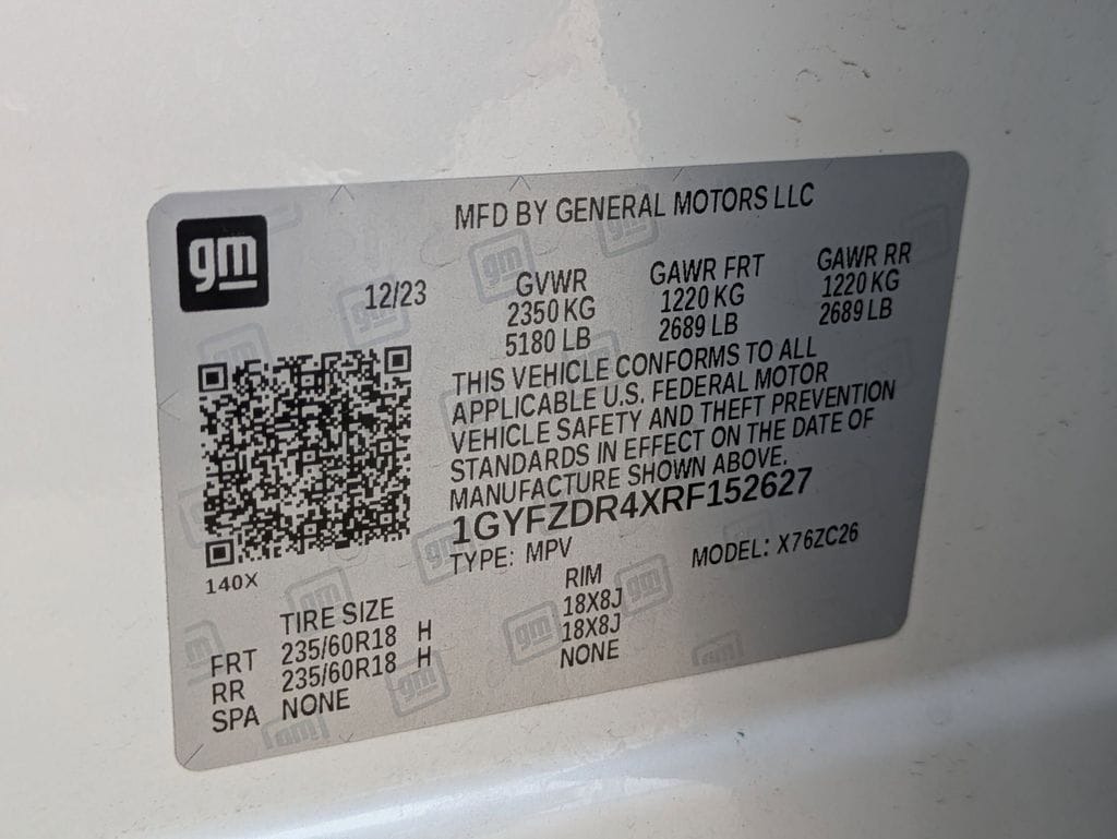 Thumbnail: 2024 Cadillac XT4 - 32