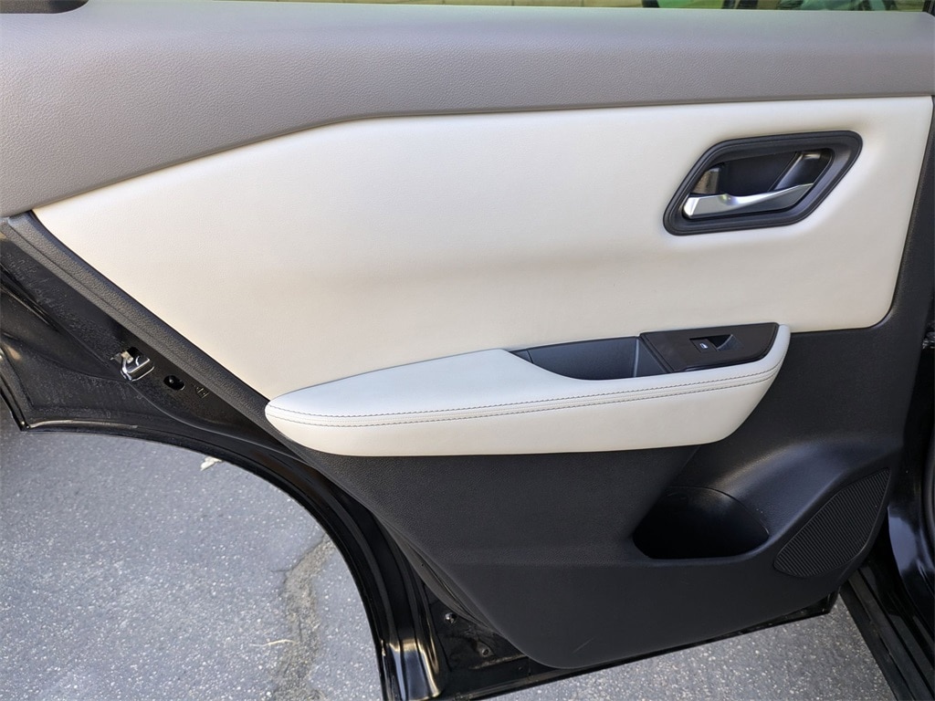 Thumbnail: 2024 Nissan Rogue - 27