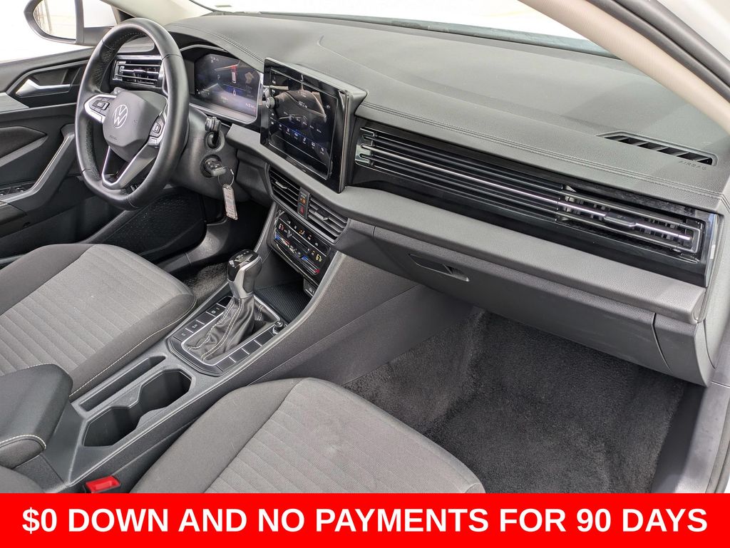 Thumbnail: 2025 Volkswagen Jetta - 30