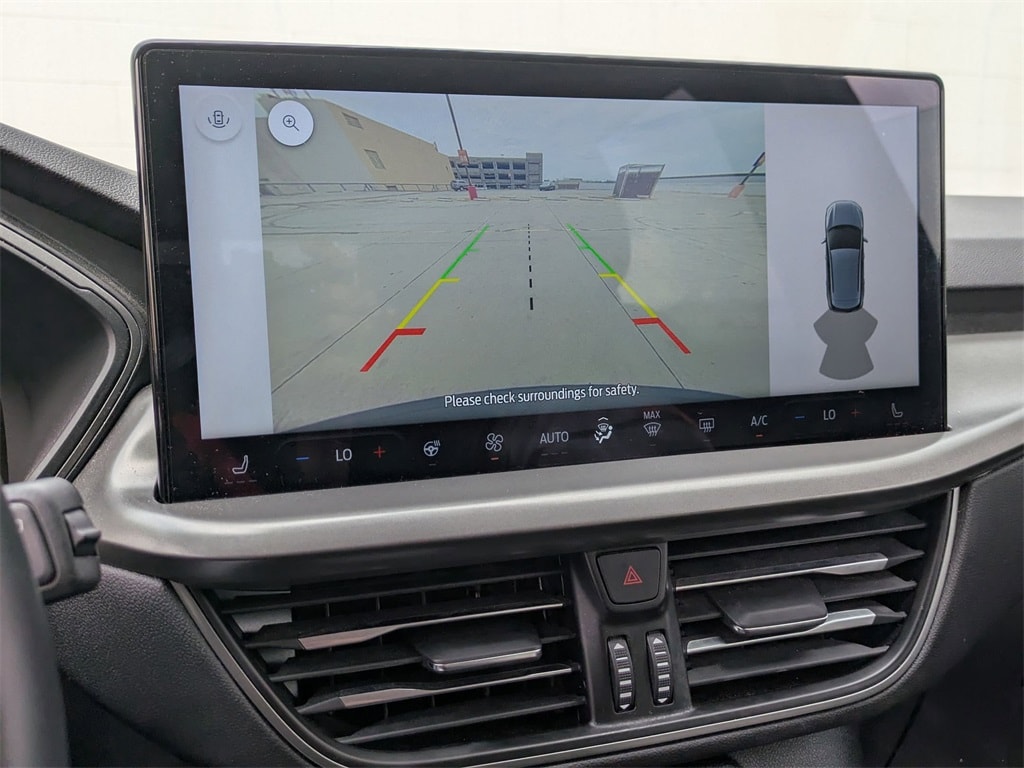 Thumbnail: 2023 Ford Escape - 16