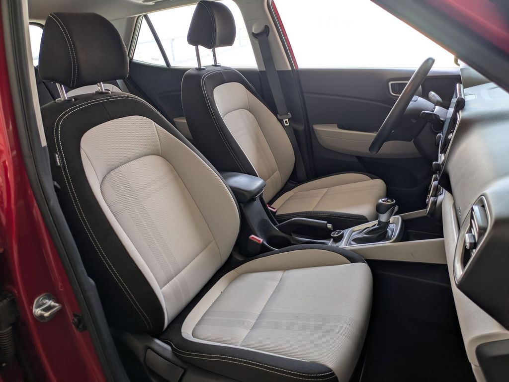 Thumbnail: 2025 Hyundai Venue - 28