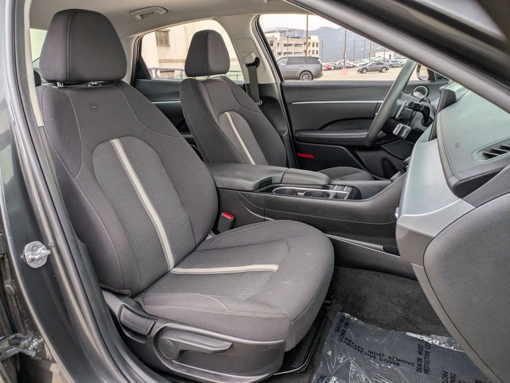 Thumbnail: 2025 Hyundai Sonata - 28