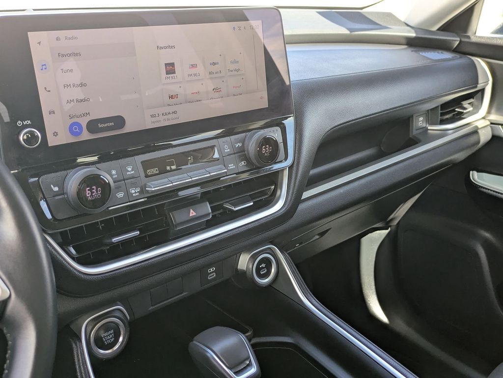 Thumbnail: 2025 Toyota Grand Highlander - 15