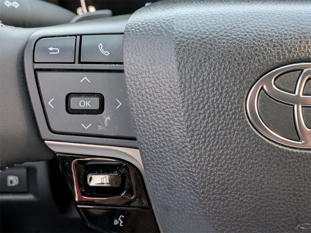 Thumbnail: 2025 Toyota Camry - 20