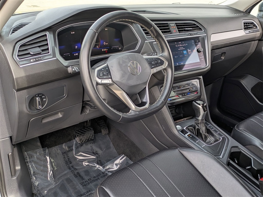 Thumbnail: 2024 Volkswagen Tiguan - 13