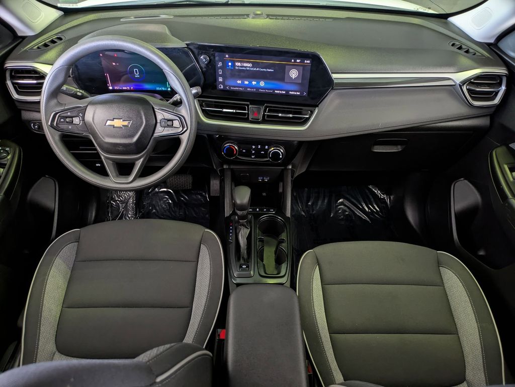 Thumbnail: 2025 Chevrolet TrailBlazer - 25