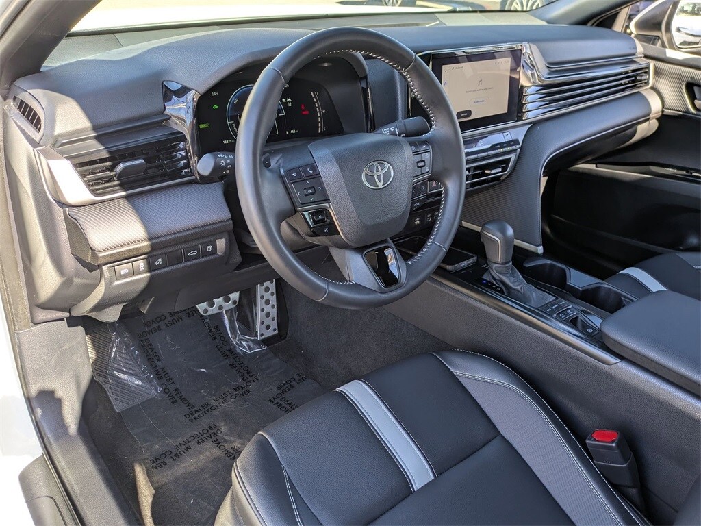 Thumbnail: 2025 Toyota Camry - 14