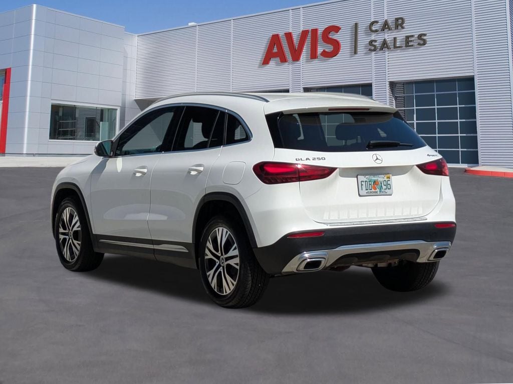 Thumbnail: 2025 Mercedes-Benz GLA - 9