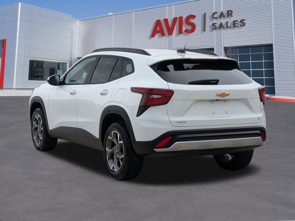 Thumbnail: 2025 Chevrolet Trax - 9