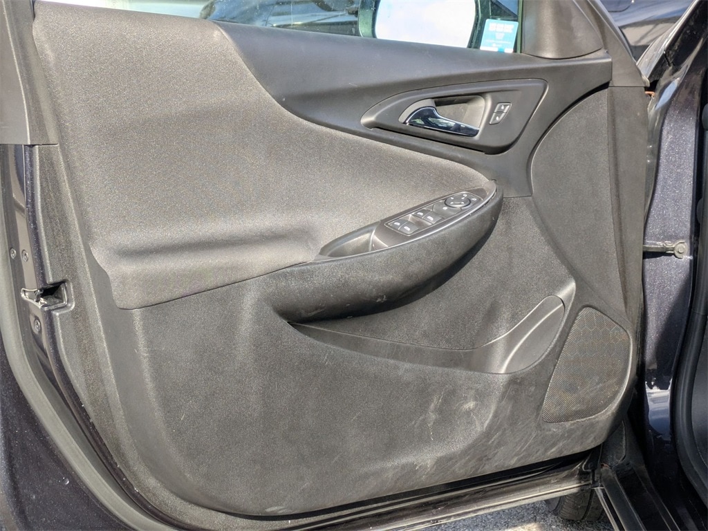 Thumbnail: 2023 Chevrolet Malibu - 11