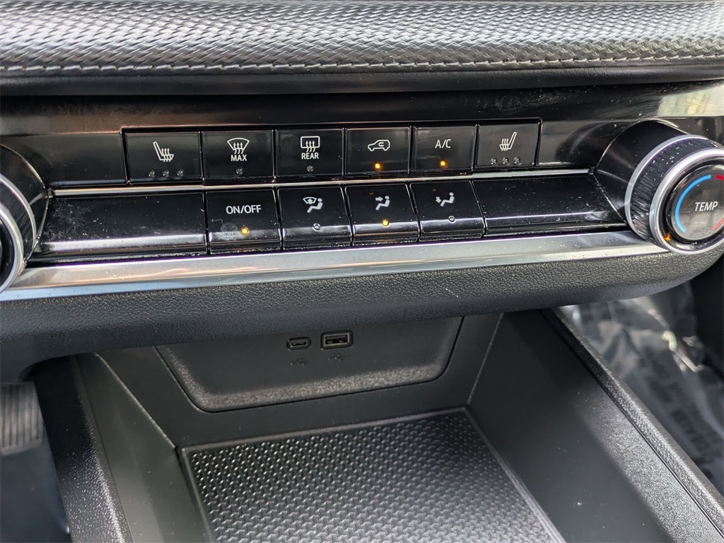 Thumbnail: 2025 Chevrolet Equinox - 24