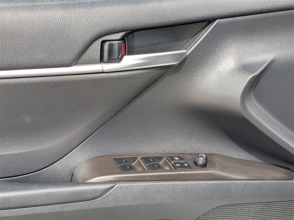 Thumbnail: 2023 Toyota Camry - 13