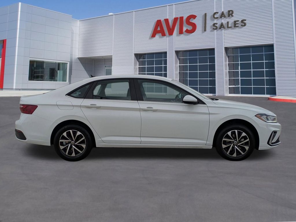 Thumbnail: 2025 Volkswagen Jetta - 5