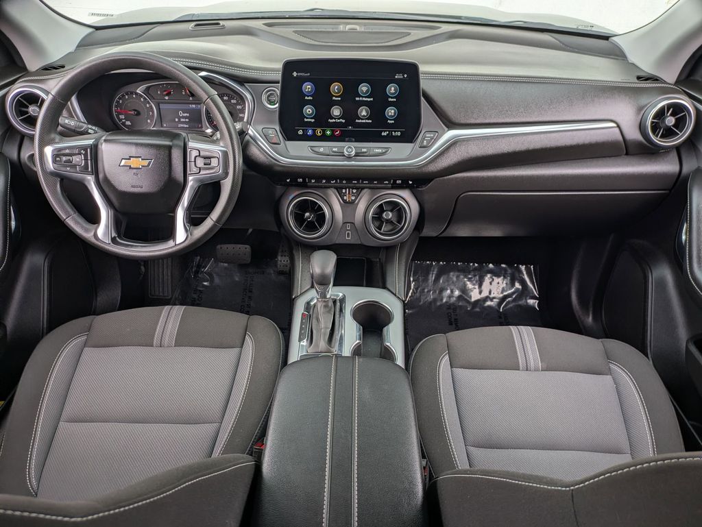 Thumbnail: 2025 Chevrolet Blazer - 25