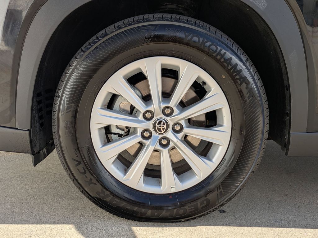 Thumbnail: 2025 Toyota Grand Highlander - 31